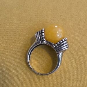 Vintage 925 Silver Ring Features a Round, Vibrant Yellow Jade Gemstone